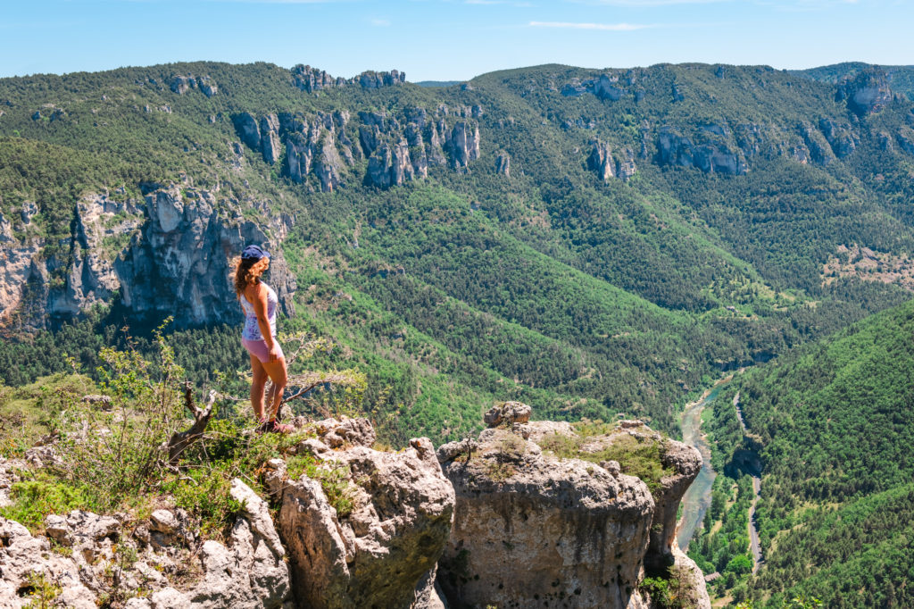 Randonnée dans les gorges du Tarn avec Chamina, un trek sublime en Lozère