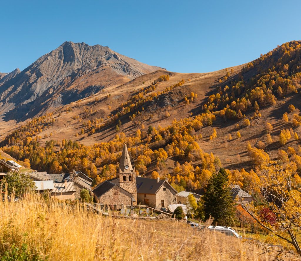 les hieres village d'alpinisme la grave